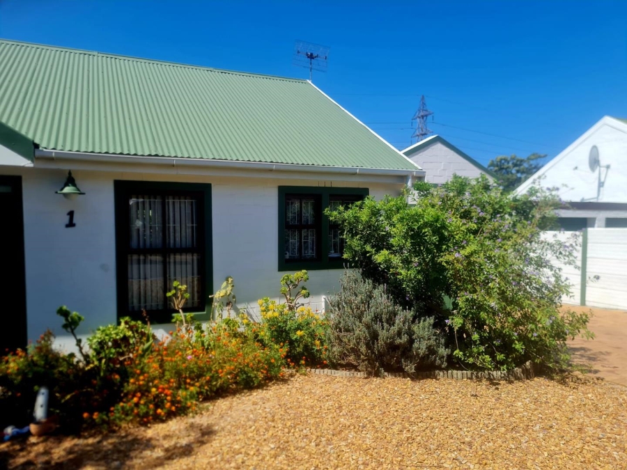 2 Bedroom Property for Sale in Bellair Western Cape